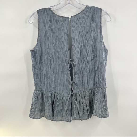 Club Monaco blue v-neck sleeveless flare hem blouse top size S - Picture 5 of 9
